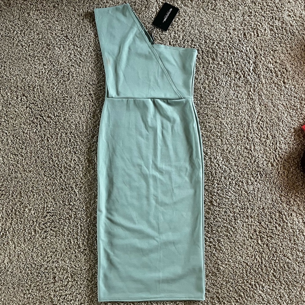 One shoulder dress